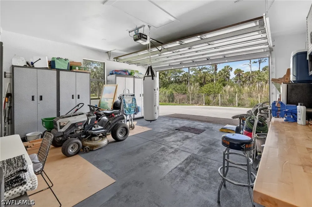 40th Avenue SE Naples, FL 34117