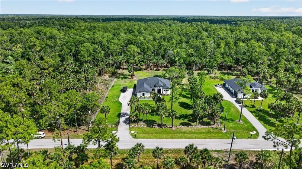 40th Avenue SE Naples, FL 34117