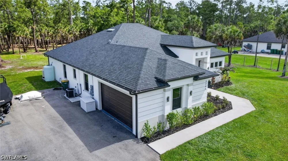 40th Avenue SE Naples, FL 34117