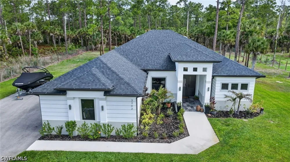40th Avenue SE Naples, FL 34117