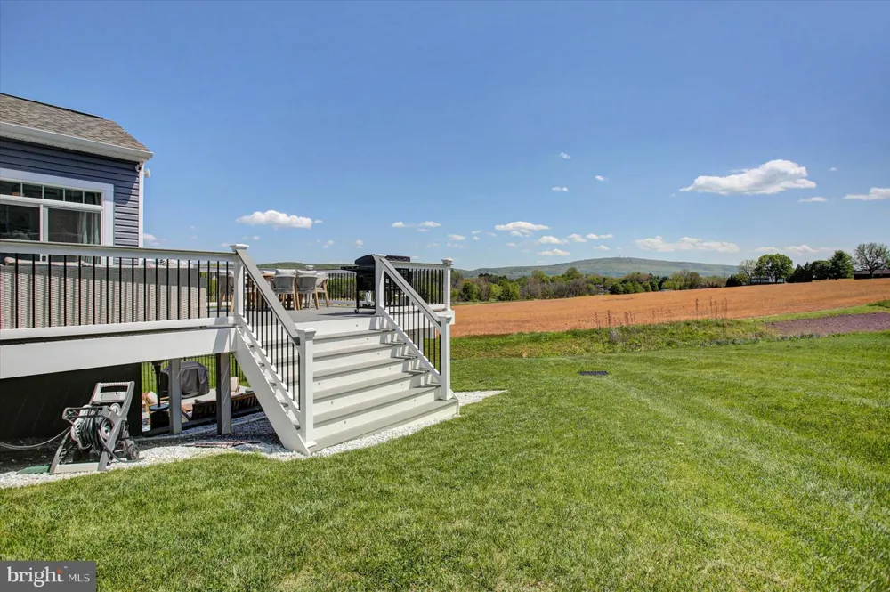 11700 MYSTIC ROCK LANE S Waynesboro, PA 17268
