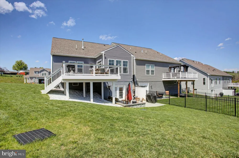11700 MYSTIC ROCK LANE S Waynesboro, PA 17268