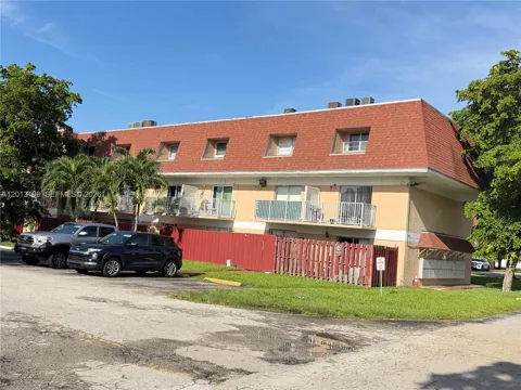 260 NW 107th Ave #207