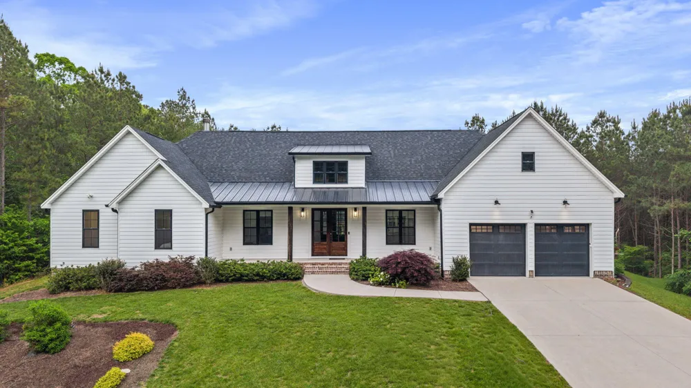 1618 Van Davis Road NW Charleston, TN 37310