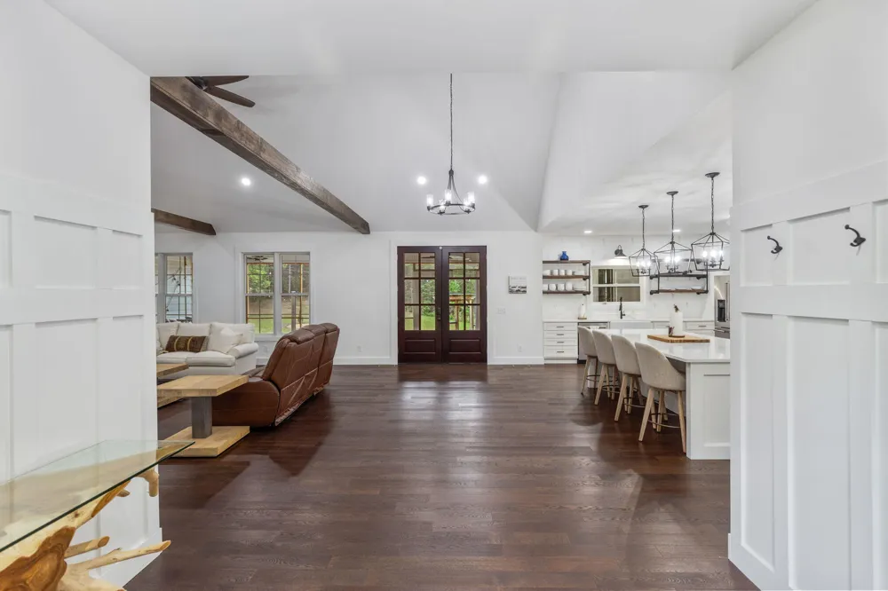 1618 Van Davis Road NW Charleston, TN 37310