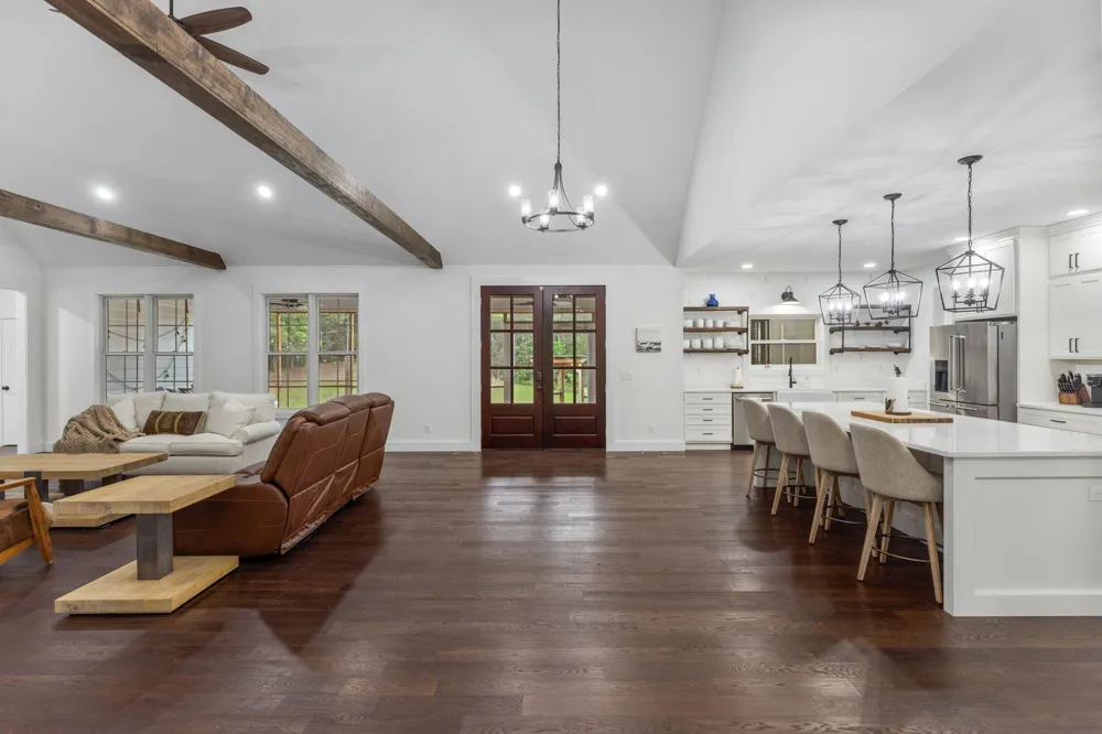 1618 Van Davis Road NW Charleston, TN 37310