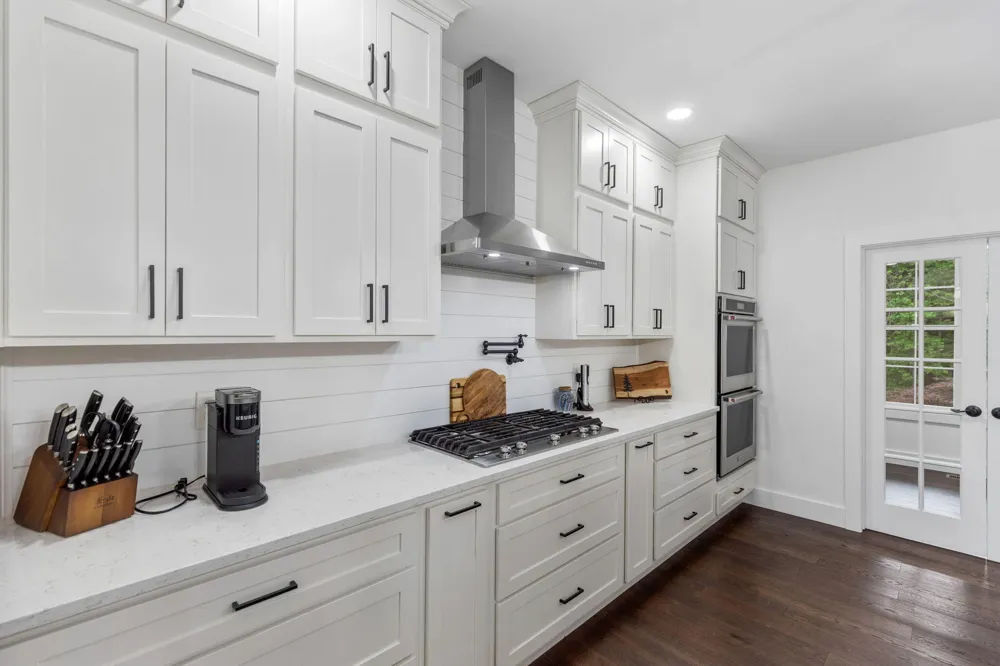 1618 Van Davis Road NW Charleston, TN 37310