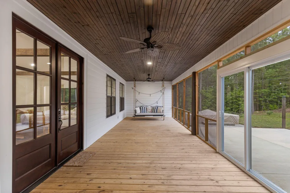1618 Van Davis Road NW Charleston, TN 37310