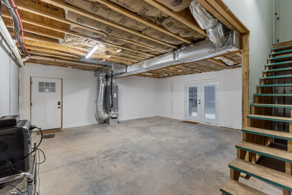 1618 Van Davis Road NW Charleston, TN 37310