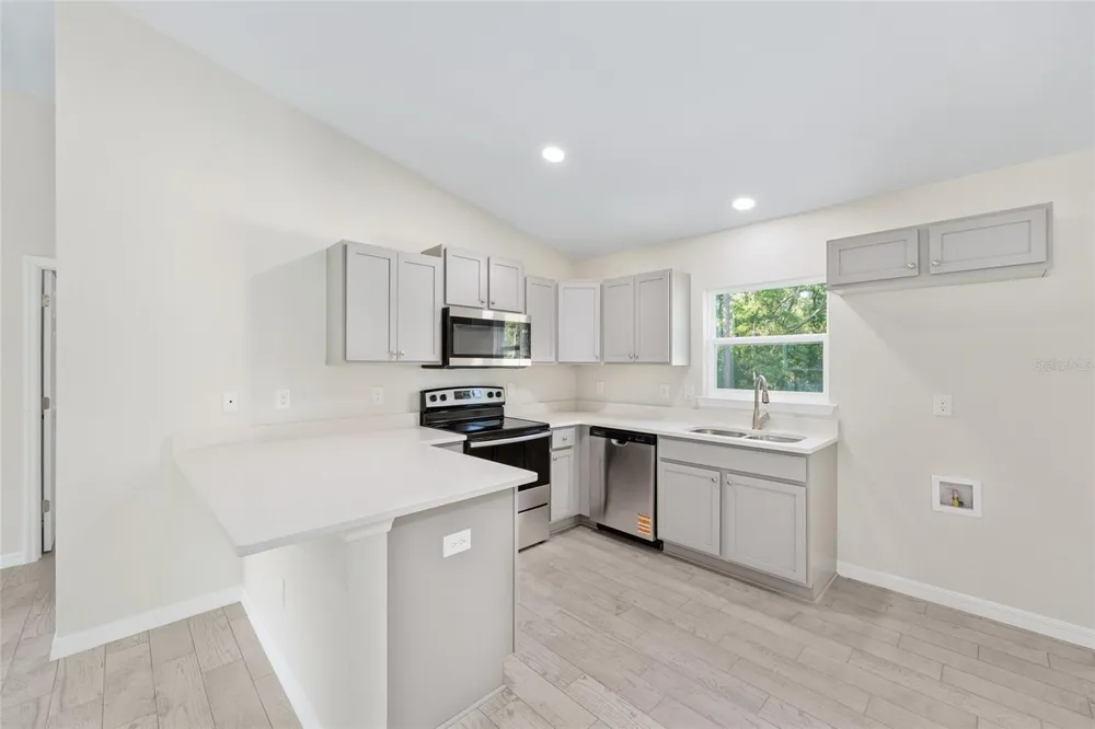 358 LOCUST ROAD ocala, FL 34480