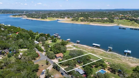 20808 Lakeshore Drive W