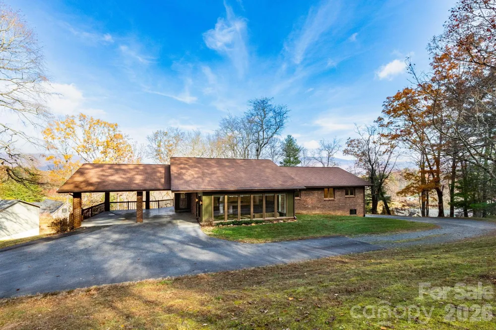 84 Joe jenkins Road Fairview, NC 28730