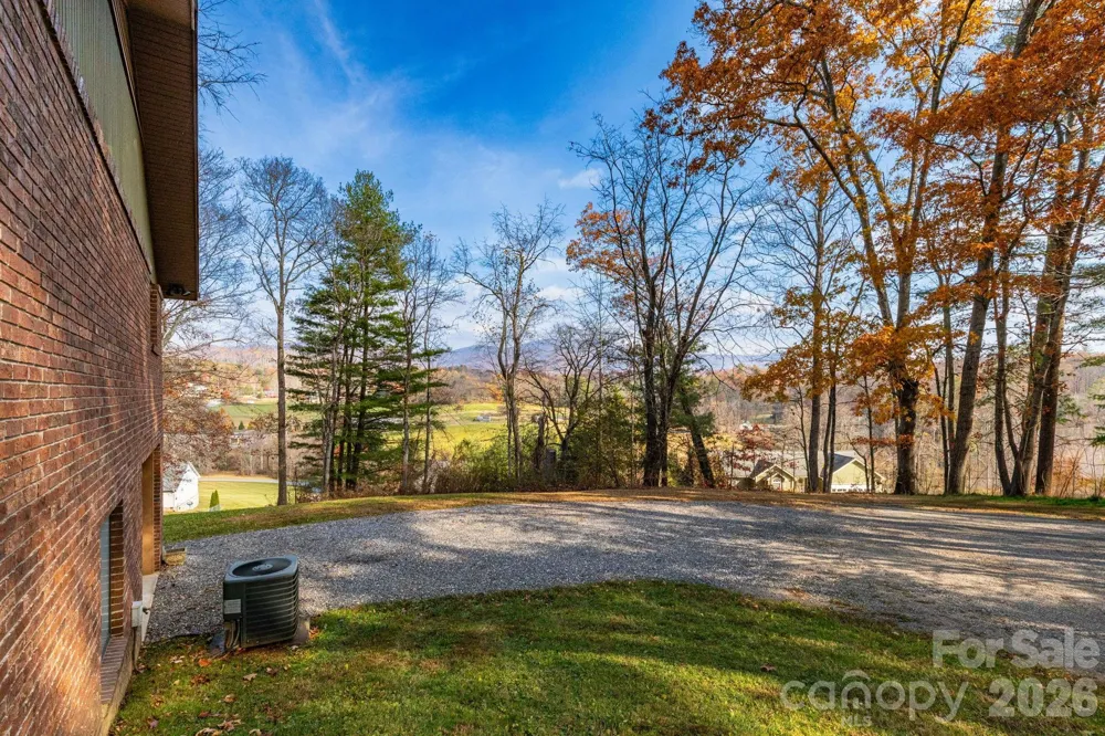 84 Joe jenkins Road Fairview, NC 28730