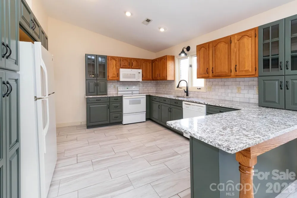 84 Joe jenkins Road Fairview, NC 28730