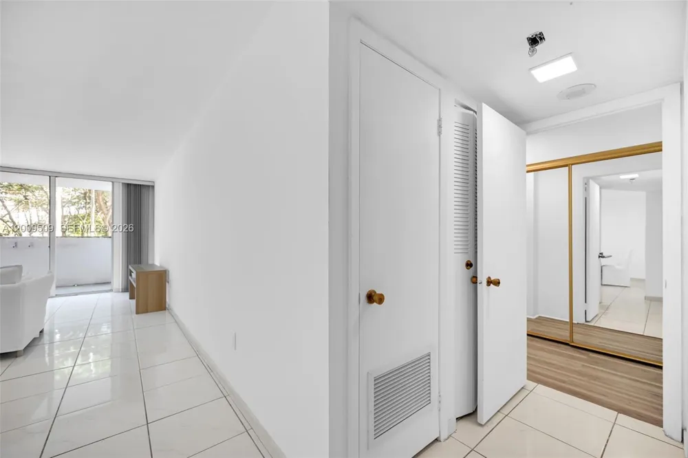 2780 NE 183rd St #115 Aventura, FL 33160