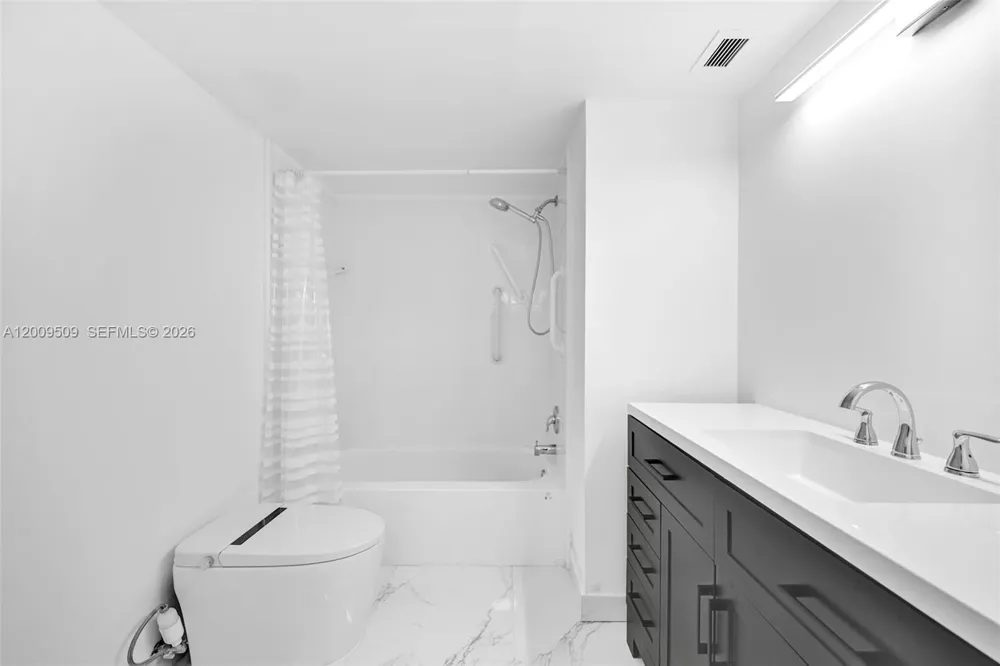 2780 NE 183rd St #115 Aventura, FL 33160