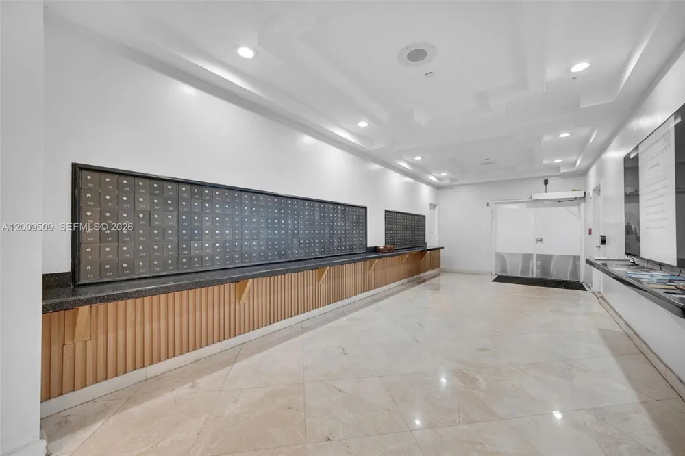 2780 NE 183rd St #115 Aventura, FL 33160