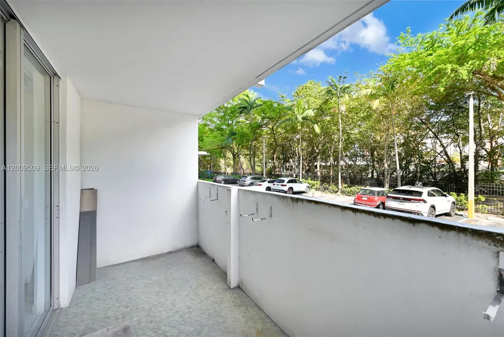 2780 NE 183rd St #115 Aventura, FL 33160