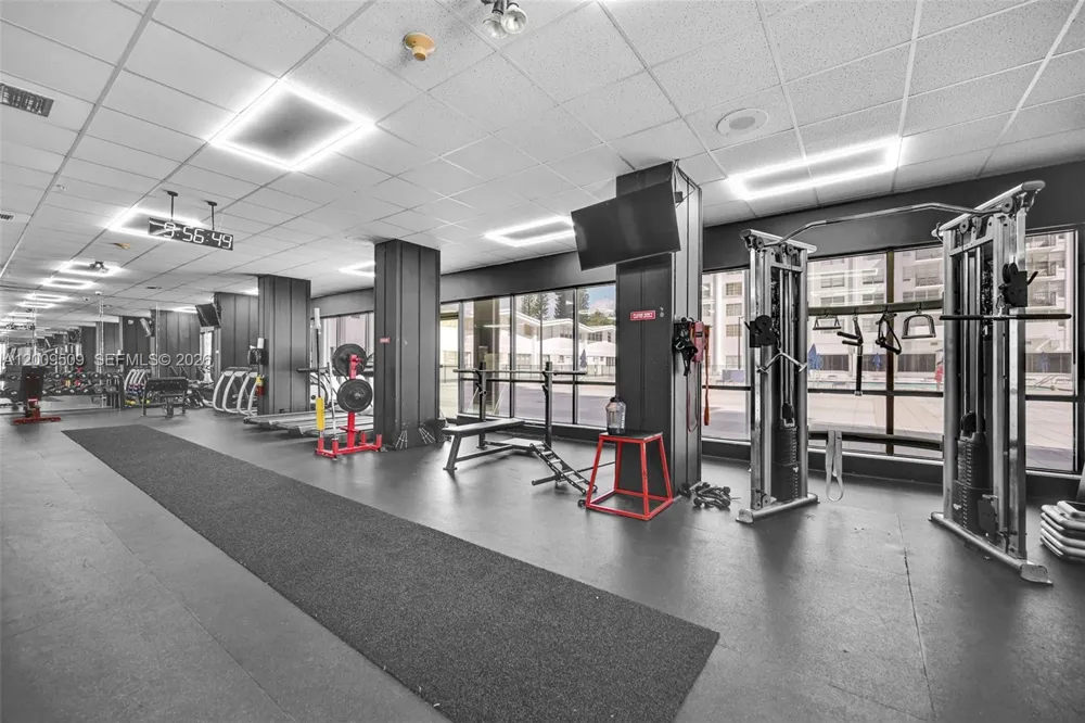 2780 NE 183rd St #115 Aventura, FL 33160