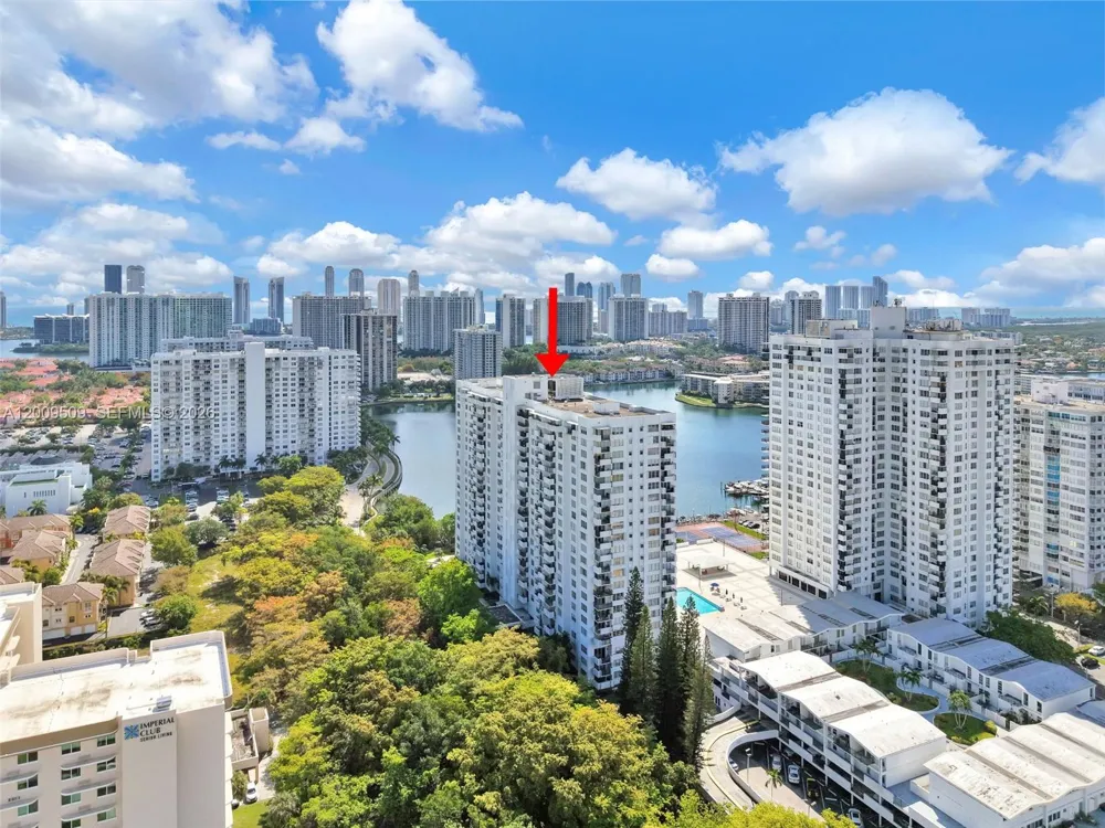2780 NE 183rd St #115 Aventura, FL 33160