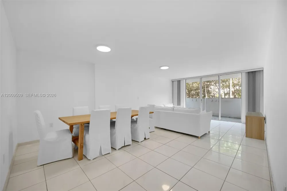 2780 NE 183rd St #115 Aventura, FL 33160