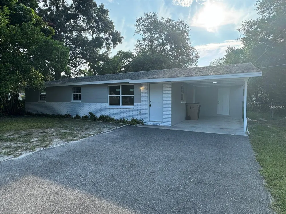 10601 52ND STREET Temple Terrace, FL 33617