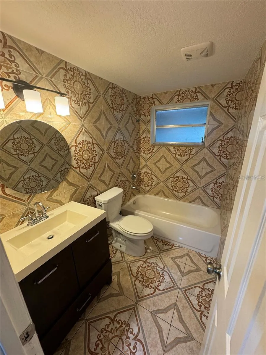 10601 52ND STREET Temple Terrace, FL 33617
