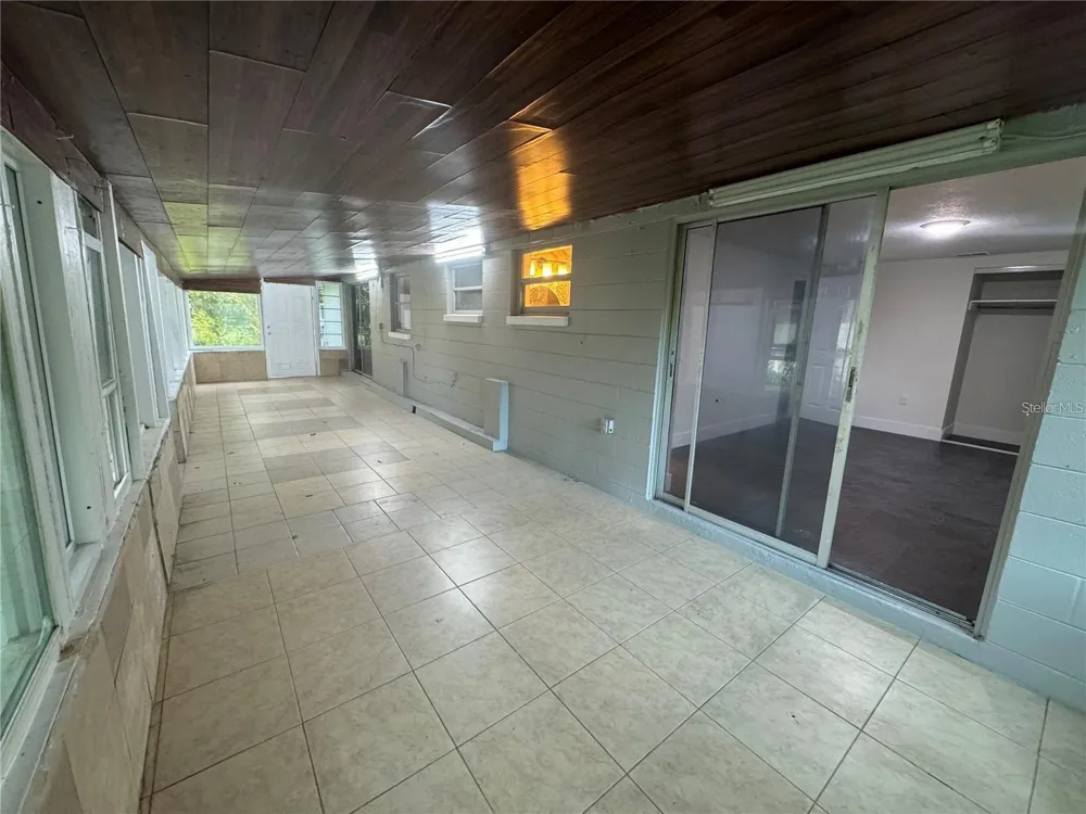 10601 52ND STREET Temple Terrace, FL 33617