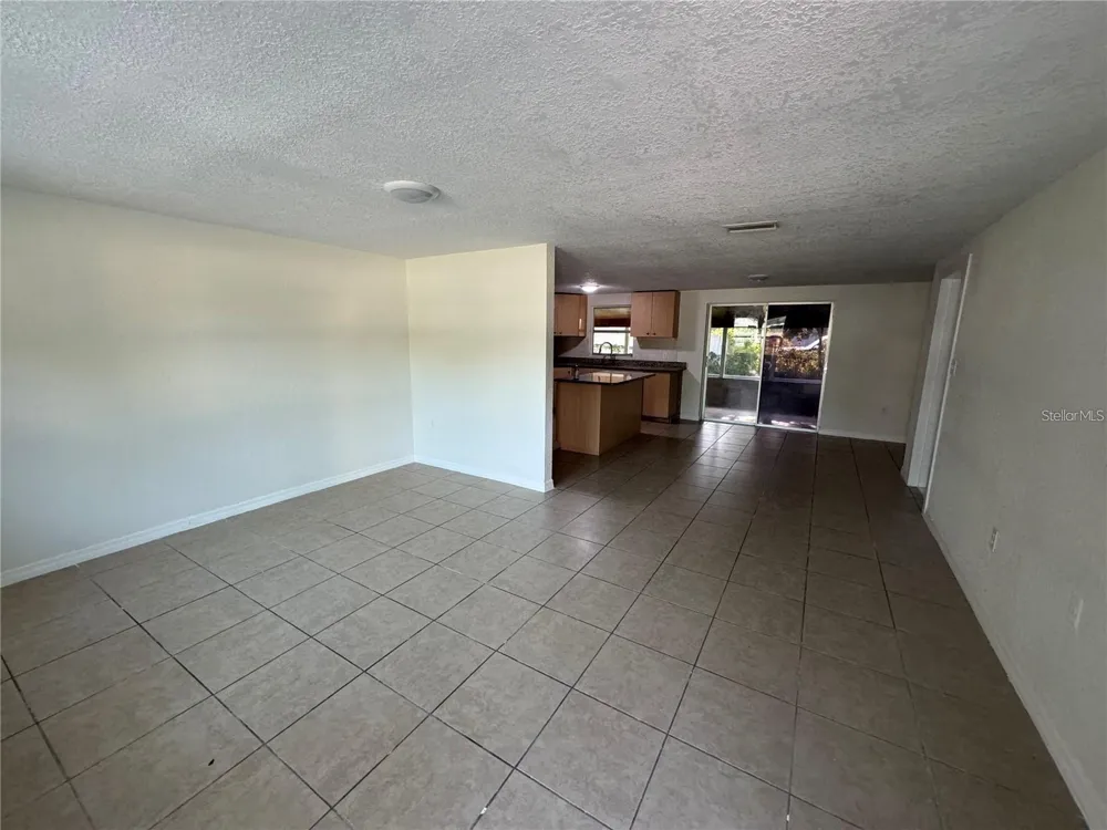 10601 52ND STREET Temple Terrace, FL 33617