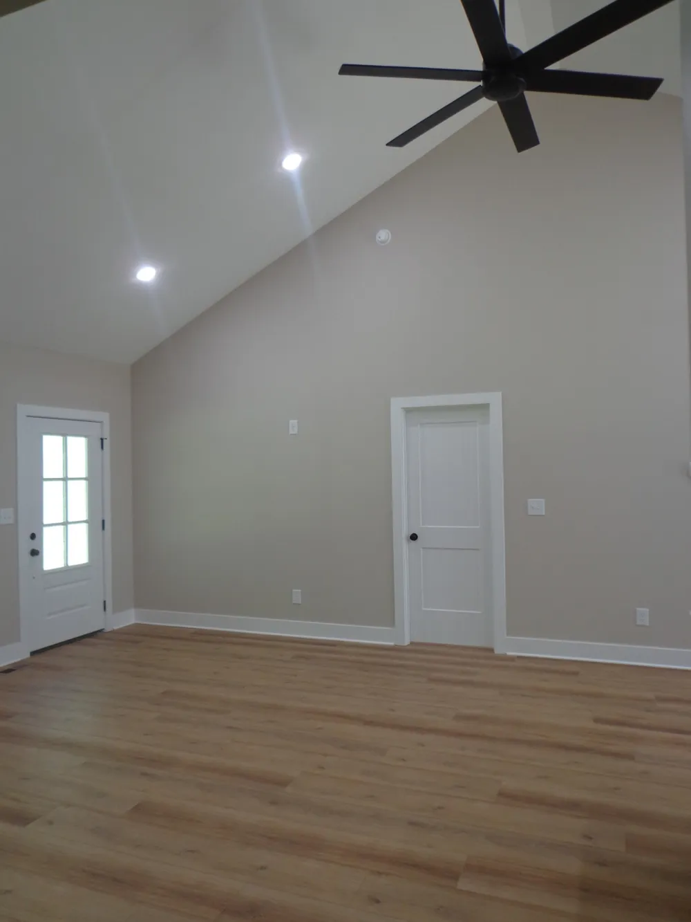 700 Hillcrest Rd Waverly, TN 37185