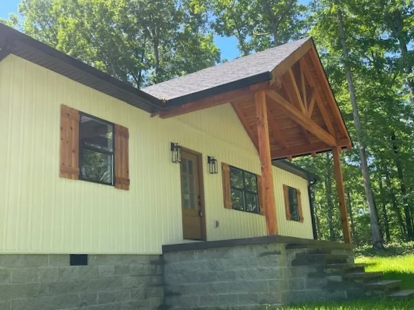 700 Hillcrest Rd Waverly, TN 37185