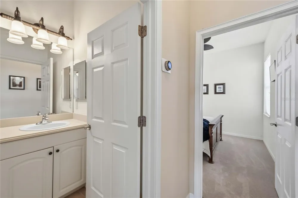 170 CIPRIANI WAY North Venice, FL 34275