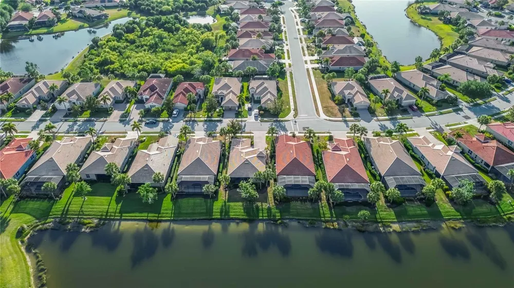 170 CIPRIANI WAY North Venice, FL 34275