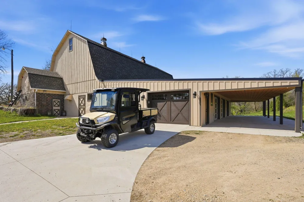 5135 Lonsdale Boulevard Webster, MN 55088