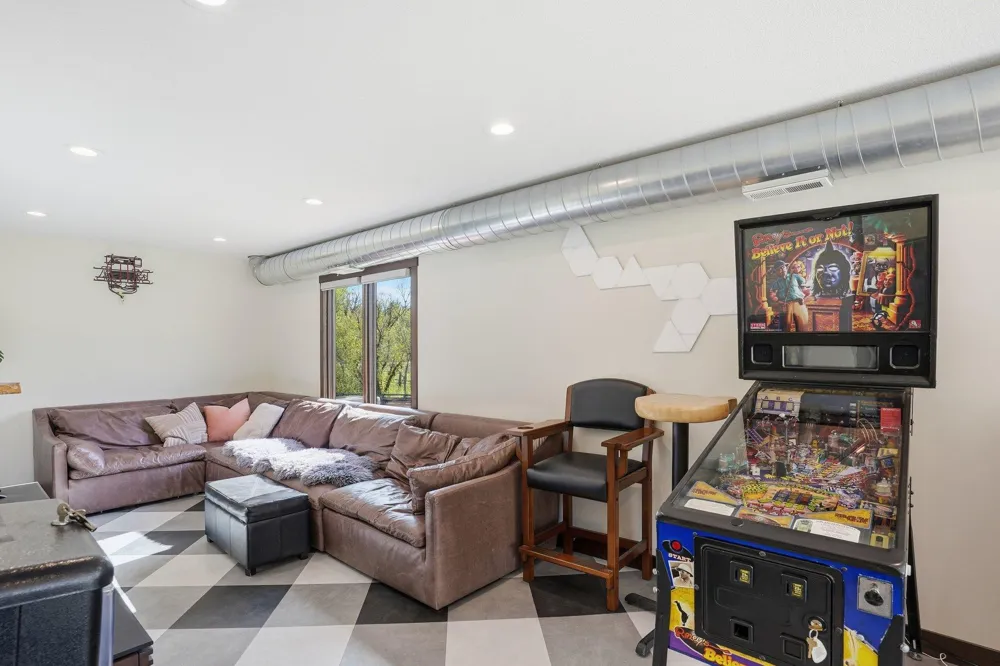 5135 Lonsdale Boulevard Webster, MN 55088