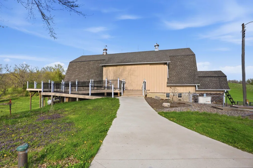5135 Lonsdale Boulevard Webster, MN 55088