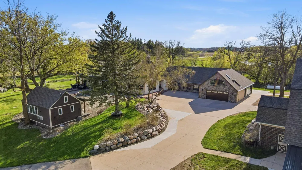 5135 Lonsdale Boulevard Webster, MN 55088