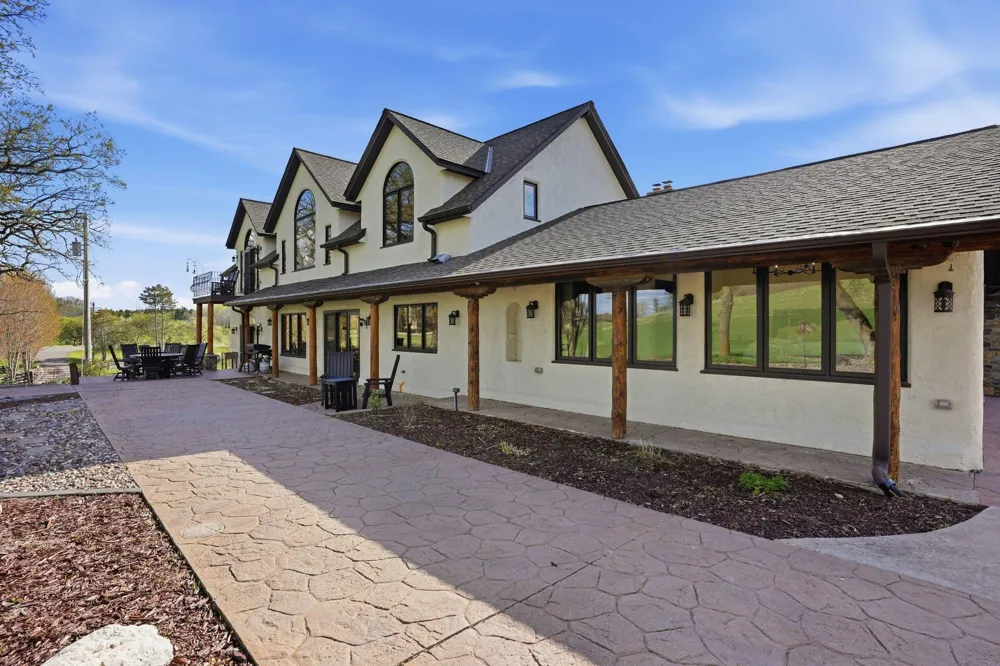 5135 Lonsdale Boulevard Webster, MN 55088