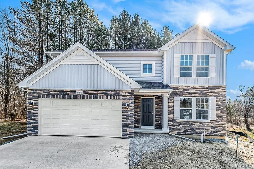 2112 Stillwater Drive Davison Township, MI 48423