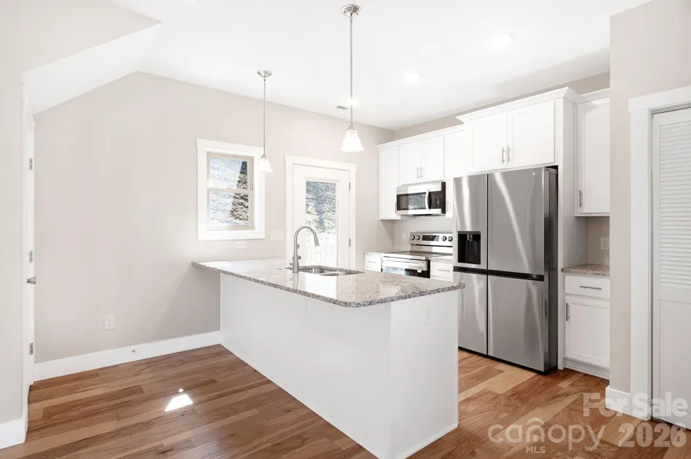 92 Wheeler Road Weaverville, NC 28787