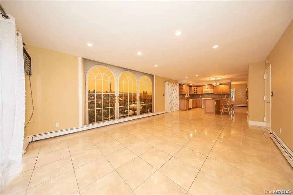 4025 Boston Avenue Seaford, NY 11783