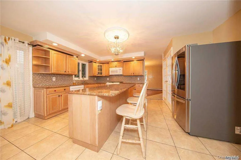 4025 Boston Avenue Seaford, NY 11783