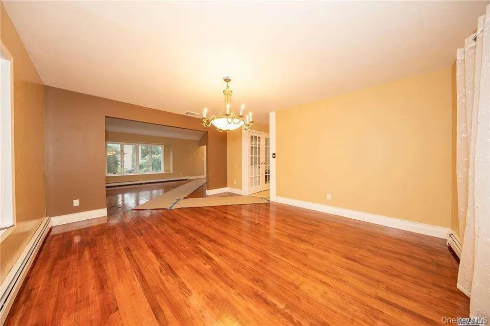 4025 Boston Avenue Seaford, NY 11783