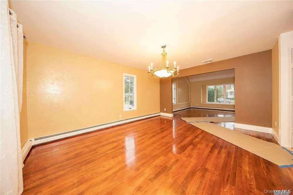 4025 Boston Avenue Seaford, NY 11783