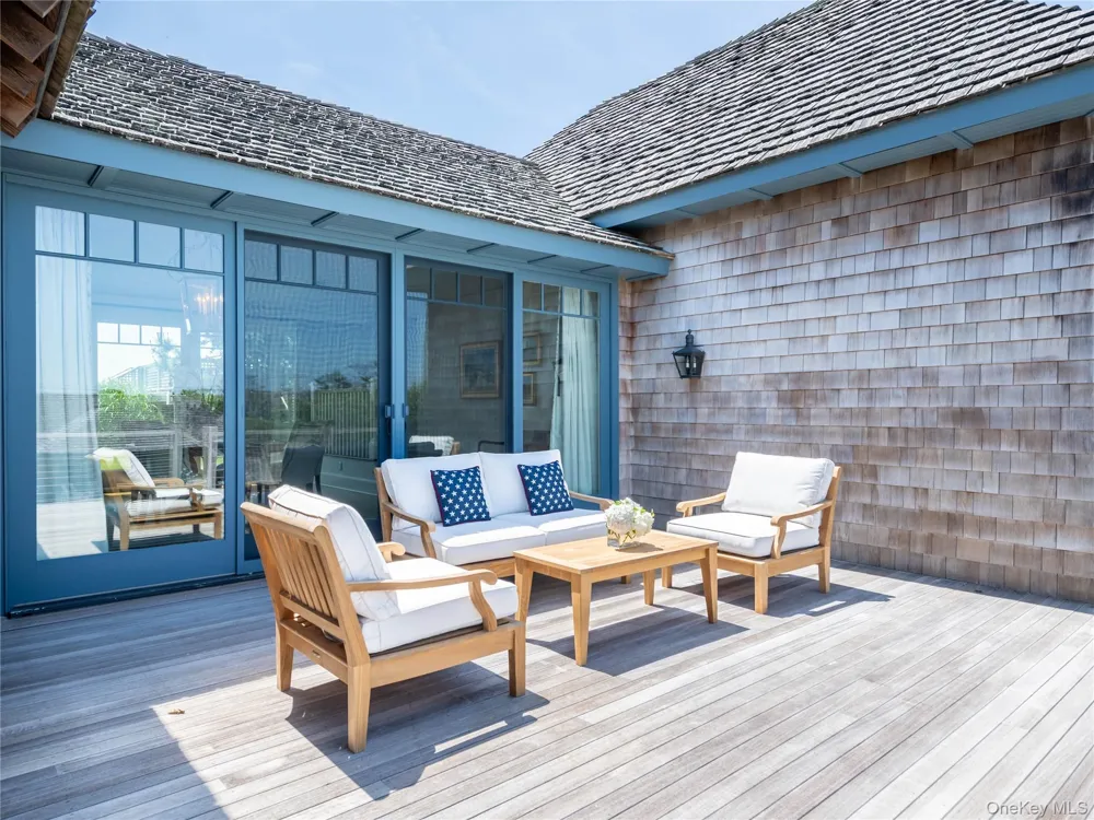 40 Dune Road Quogue, NY 11959