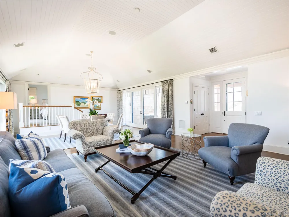40 Dune Road Quogue, NY 11959