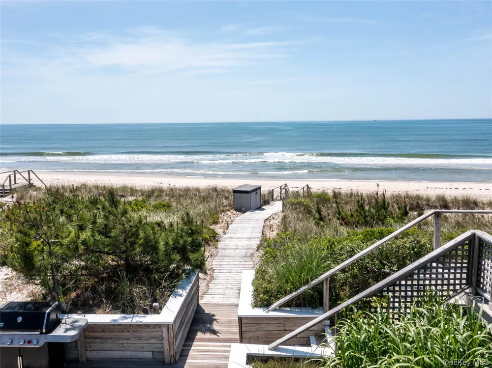 40 Dune Road Quogue, NY 11959