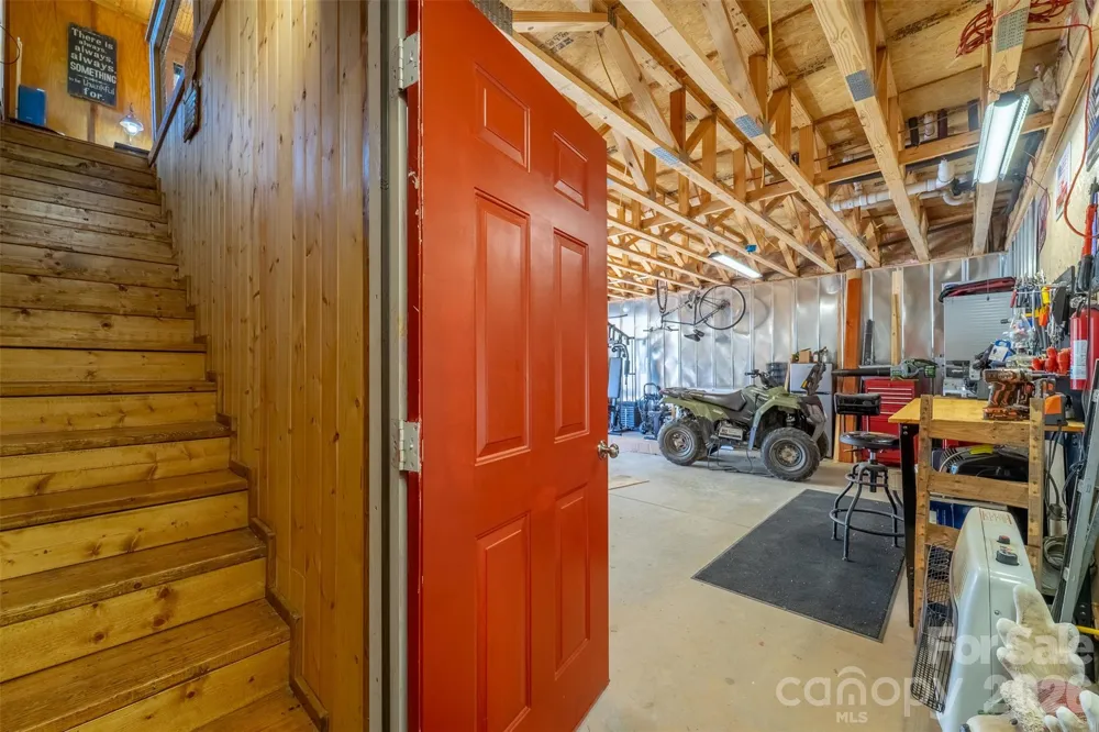 30 Sleepy Bear Ridge Whittier, NC 28789
