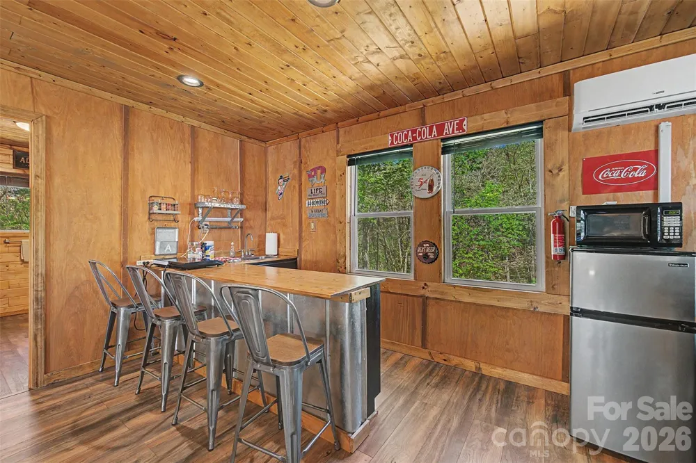 30 Sleepy Bear Ridge Whittier, NC 28789
