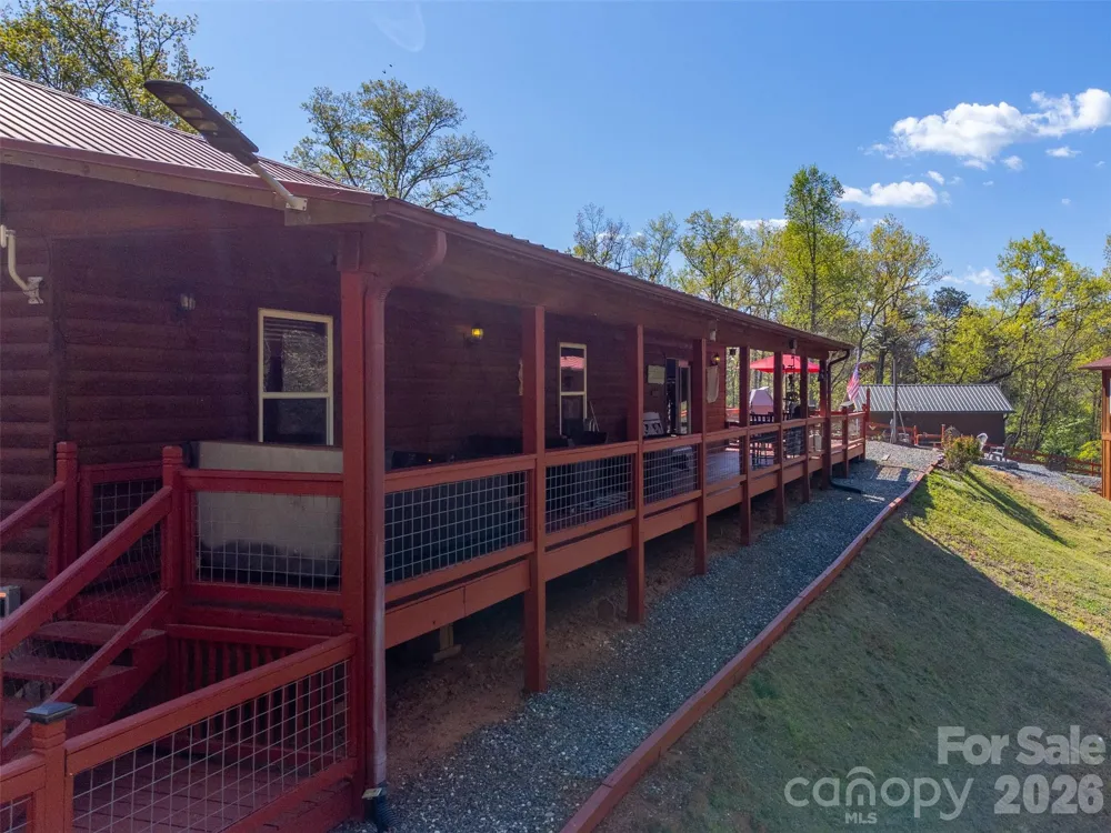 30 Sleepy Bear Ridge Whittier, NC 28789